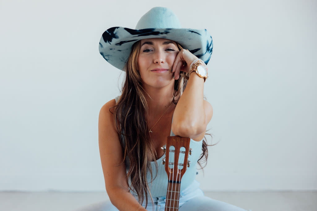 Title: Taps & Tunes: Lorena Leigh May 3rd @ 12Noon